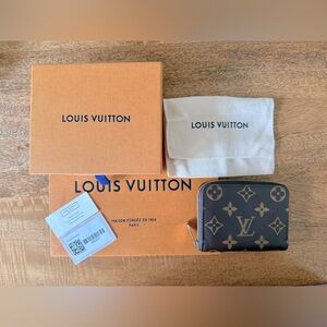 Louis Vuitton LV Zippy Coin Purse
